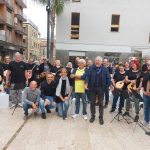 Flash mob di musicisti tedeschi a Porto San Giorgio portando "le Marche in valigia"