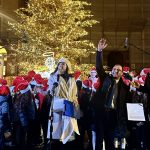 Civitanova Alta brilla con presepi artistici e gospel per la festa dell'Immacolata. Casa di Babbo Natale al Varco sul Mare